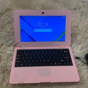 Android laptop comes with charger